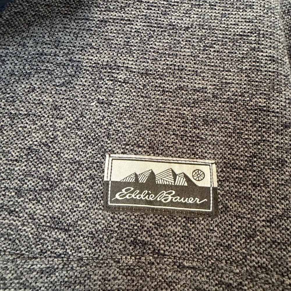 Eddie Bauer Charcoal and Navy Knit Sweater - Picture 2 of 4